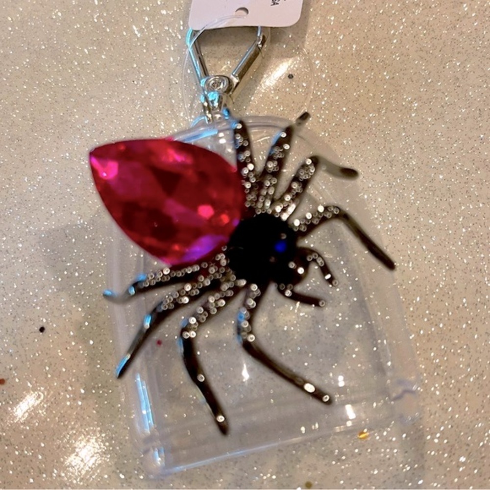🎃HARD TO FIND🎃BBW SPOOKY SPIDER POCKETBAC HOLDER W/ HOT PINK GEM BODY W/CLIP